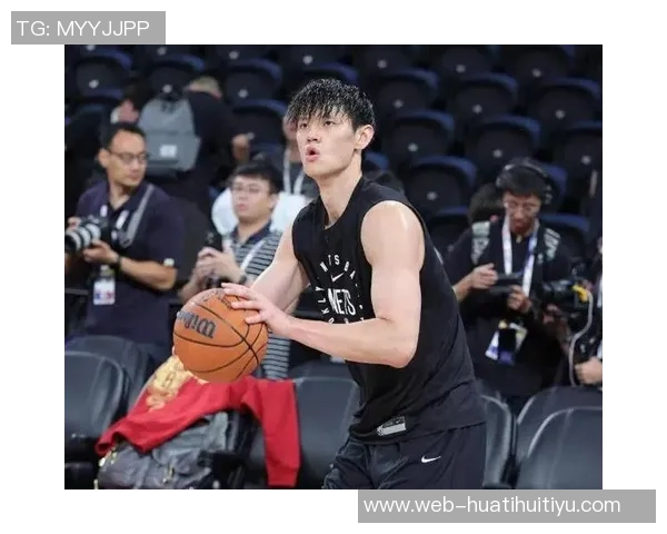 媒体人认为曾凡博不应被特别对待上场时间应适度减少